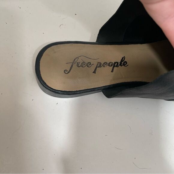 Free People Black Leather Slide On Pointed Toe Flats - Picture 6 of 9